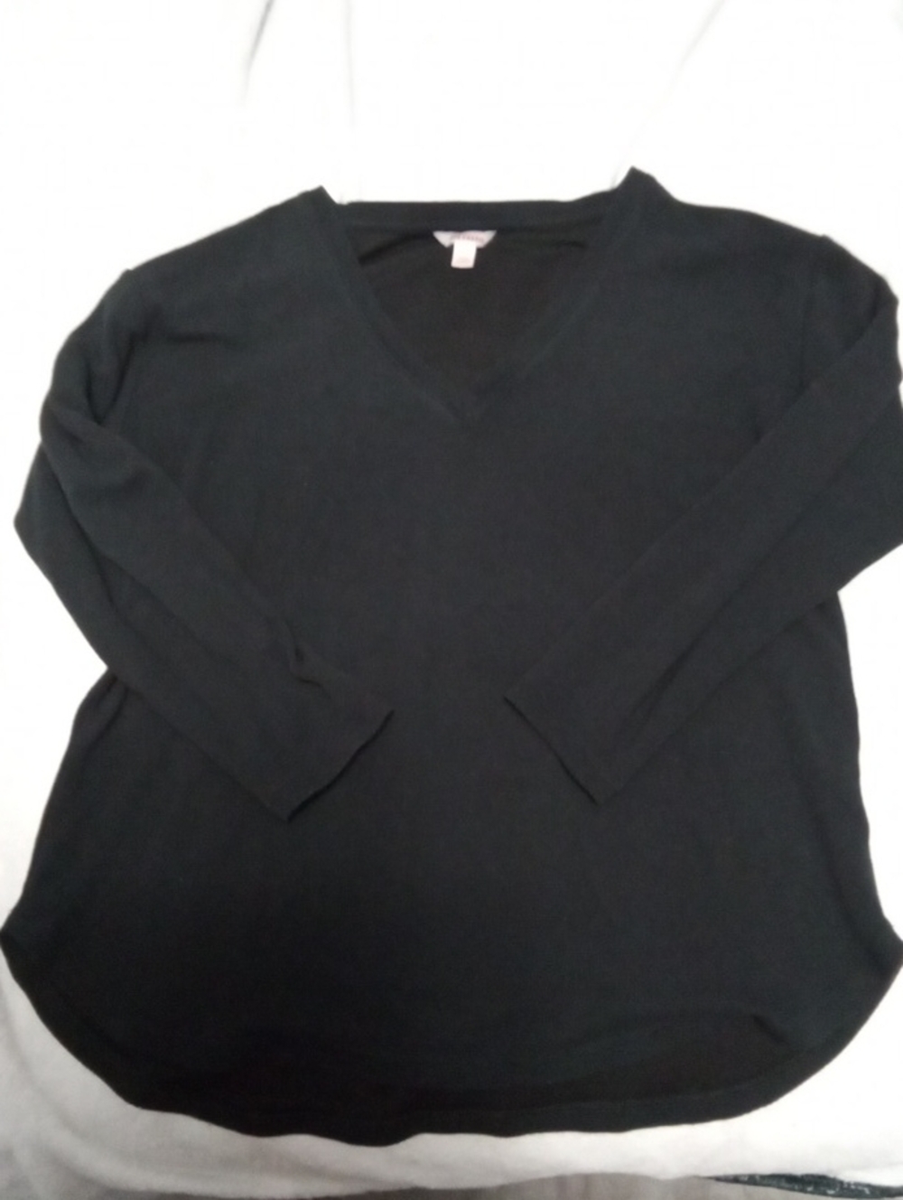 2/$7**Joe Fresh Large Black Ribbed V-neck Pullover